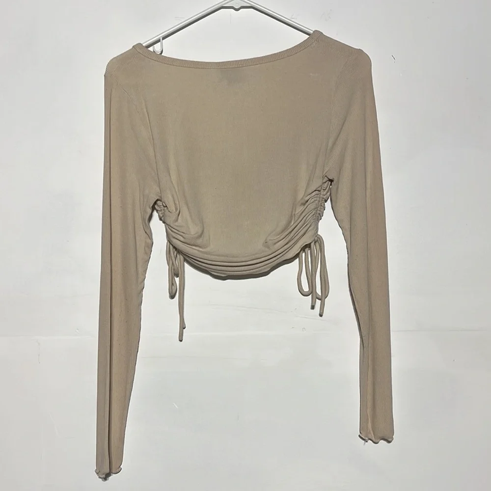 Princess Polly Cream Deep V Button Down Side Ties Stretchy Long Sleeve Crop Top - Picture 8 of 8